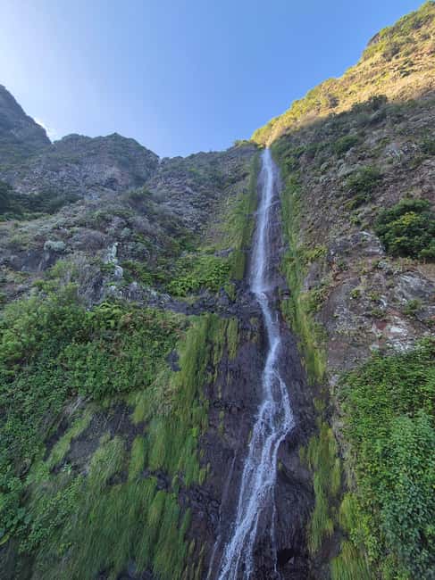 2-Day Madeira Tour: East & West with Local Guide & Tastings - Day 1 photo stops: Seixal Beach, Véu da Noiva, and Cascata do Alto