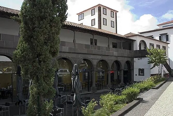 A Self-Guided Walk Through Funchal’s Historic Heart With a Local - Protestant landmarks you can actually understand while walking
