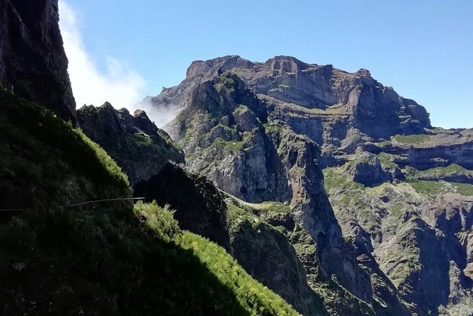 Achadas Teixeira- Pico Ruivo -& Pico pedras/Queimadas forest walk - Getting There Like a Local: Pickup, Group Size, and Timing