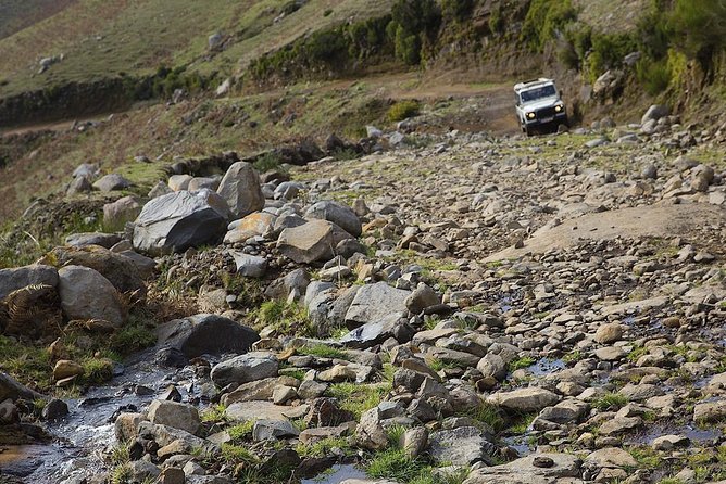 Amazing West - Jeep Safari Tour - Full Day - Shared Tour - Seixal black sand and Poças das Lesmas rock formations