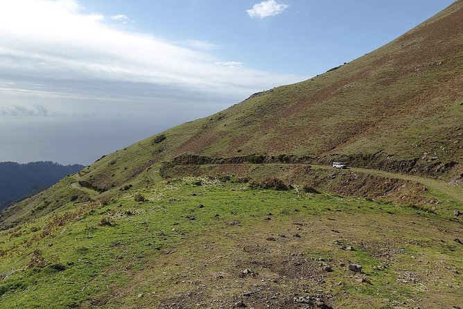 Amazing West - Jeep Safari Tour - Full Day - Shared Tour - Lunch, Cabo Girão fees, and how the price adds up