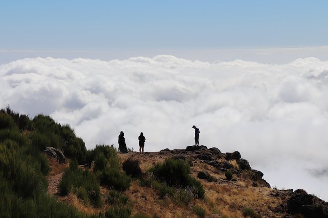 Arieiro Peak, Santo Serra, Cristo Rei in Open Roof 4x4 Experience - Guides and drive style: why “not rushed” is a big deal on this route