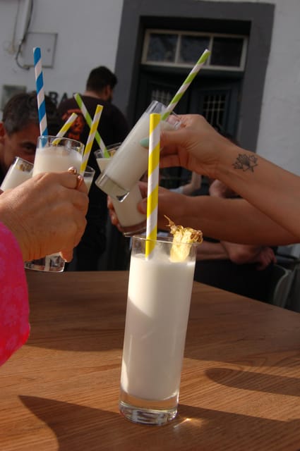 Bar hopping & Poncha Workshop in Funchal - Tips to make the most of the night