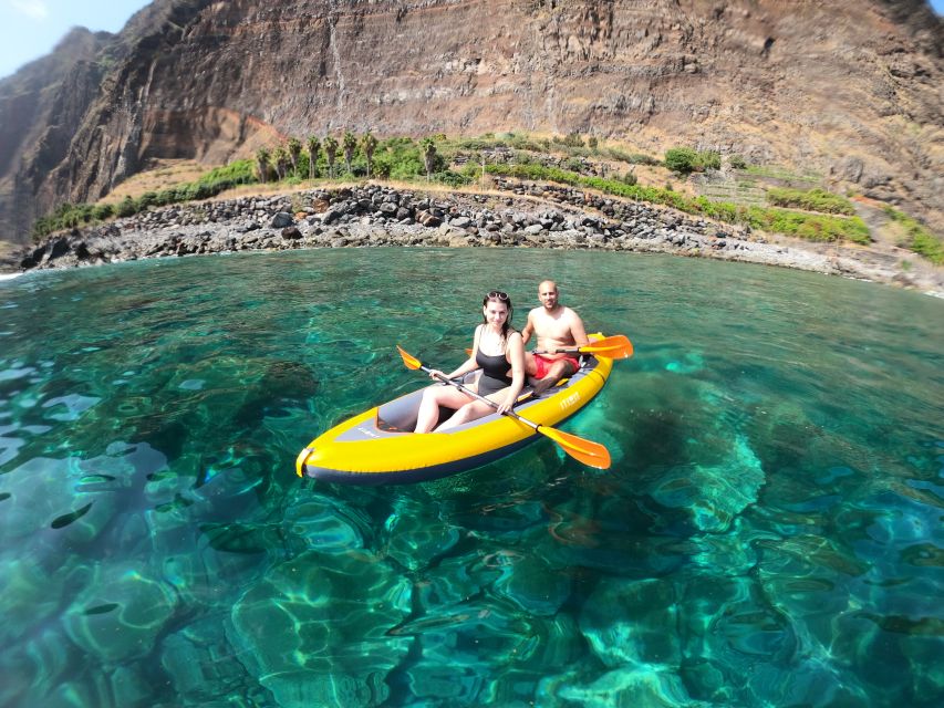 Câmara de Lobos: Private Guided Kayaking Tour in Madeira - Kayaking the Madeira Coast from Câmara de Lobos