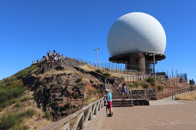 Cristo Rei, Arieiro Peak and Santo da Serra 4x4 Experience - Largo do Miranda S and Funchal’s big overlook start