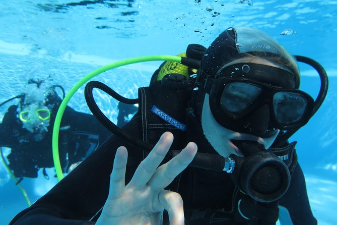 Discover Scuba Diving or Try dive - The lesson flow: theory first, then a controlled water session