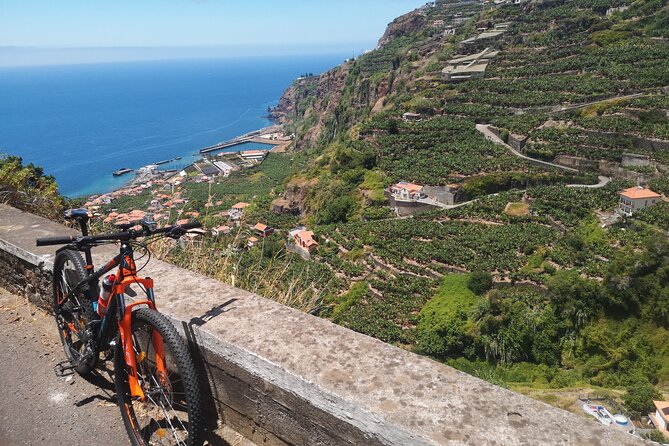 Electric Bike Tour in Northern Madeira - Stop 1: Arco de São Jorge and the Historic-Centre View