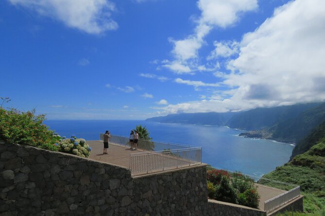 Exploring new Northwest frontiers: Beyond Madeira in 4x4 tour - Seixal and Poço das Lesmas: the must-be-careful swim stop