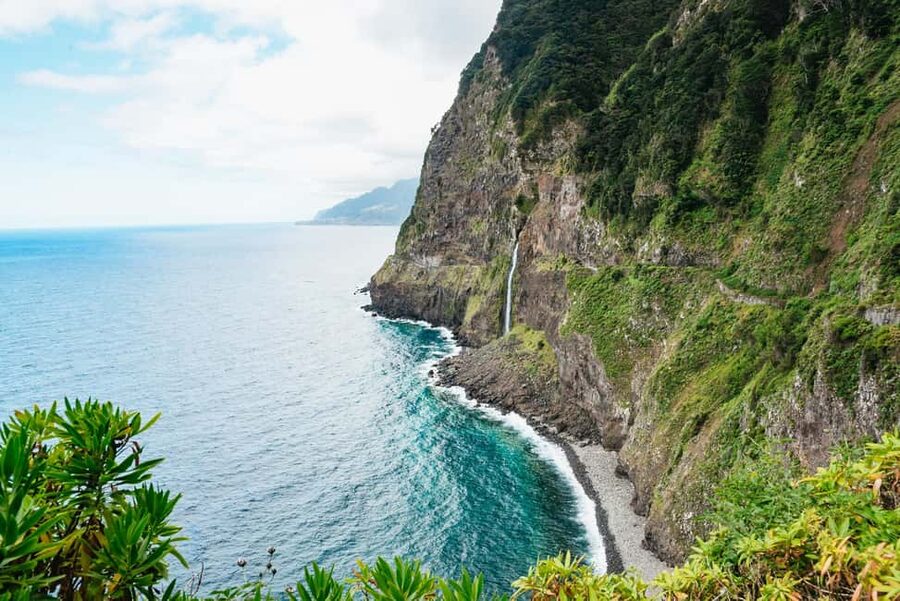 From Funchal: Fanal, Porto Moniz and Seixal Day Jeep Tour - The quiet scenic passes: Quinta Grande and the last photo chances