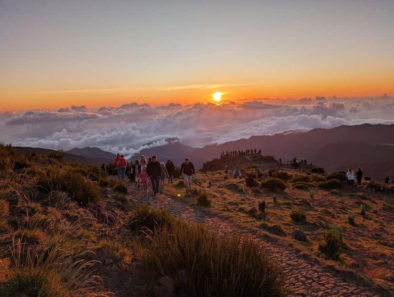 From Funchal: Pico Arieiro Sunrise with Optional Breakfast - Pico do Arieiro sunrise from Funchal: why it works