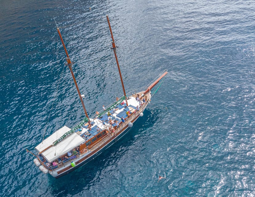 From Funchal: Wooden Boat Excursion to Desertas Island - Boat comfort and space: what crowded can mean on this day