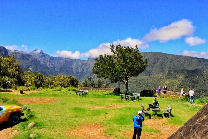 Full Day Guided Tour to The Charms of Northeast Madeira - Santana’s palheiros: triangular thatched homes and a quick culture stop