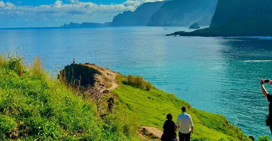 Funchal: East Madeira Island Guided Tour & Laurissilva Walk - Pico do Arieiro: starting at 1,818 meters for instant wow