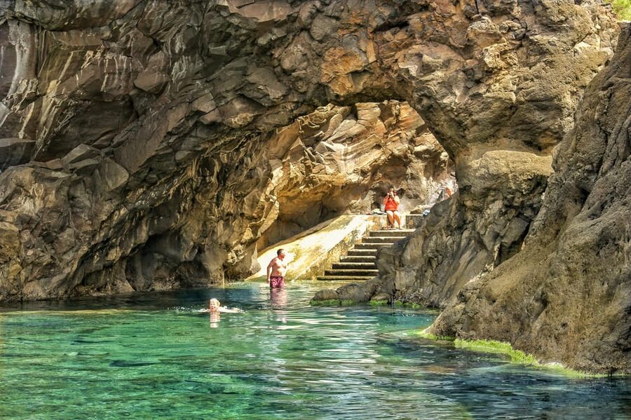 Funchal: Enchanted Terraces, Porto do Moniz & Fanal 4WD Tour - Ribeira da Janela: the quick start that sets the tone