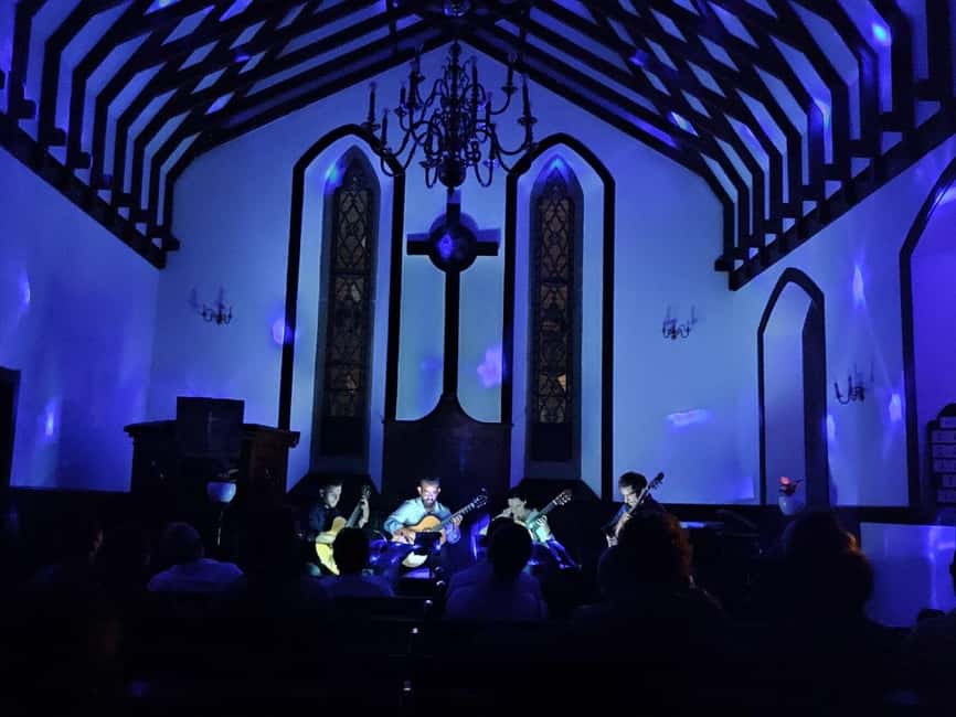 Funchal: Funchal Guitar Quartet in Concert - The Funchal Guitar Quartet sound: chamber music with a story