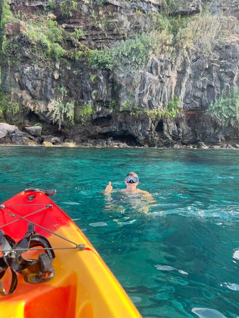 Funchal: Kayak & Snorkeling in Garajau Nature Reserve - Guides and group size: why small groups feel better on the water