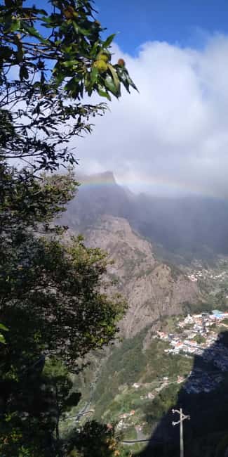 Funchal: Nuns Valley Short Stroll with Mountain Surroundings - The drive up: green valleys, steep ravines, and a guide who talks