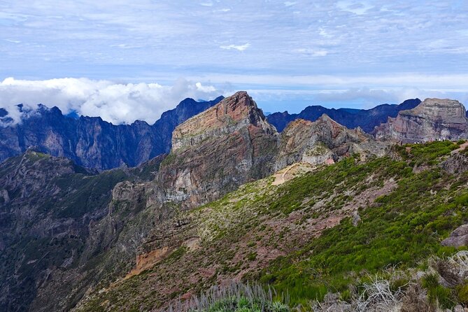 Funchal: Pico do Arieiro to Santana and Ponta de Sao Lorenco - Stop 4: Santana and the longer lunch window