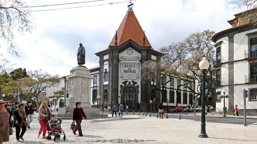 Funchal: Private Guided Walking Tour - Starting at Mercado dos Lavradores: where the story begins