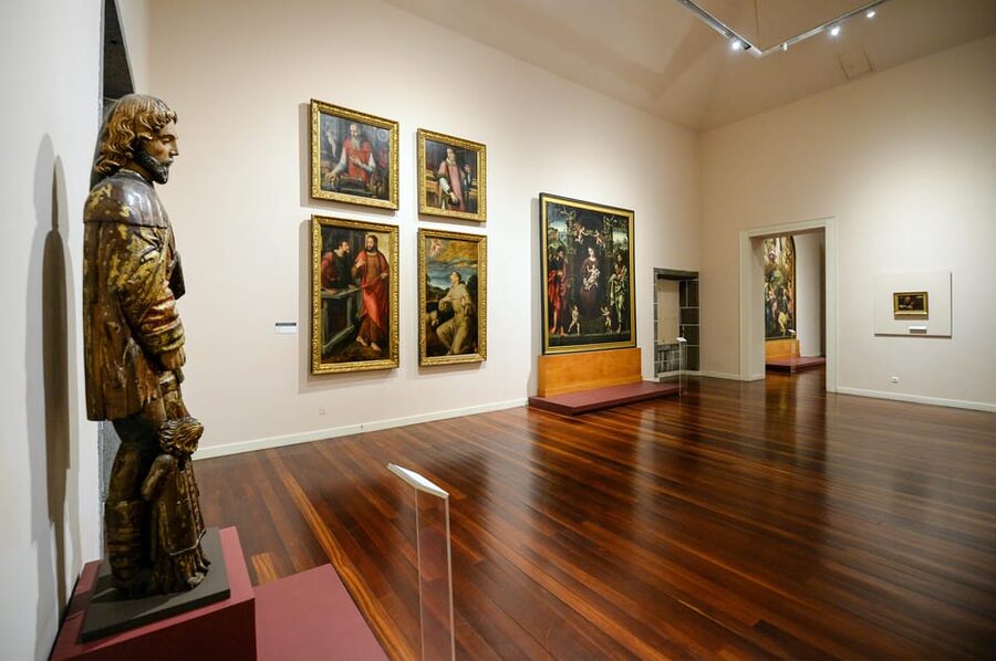Funchal: Sacred Art Museum of Funchal Entry Ticket - A 50-minute museum stop that doesn’t rush you