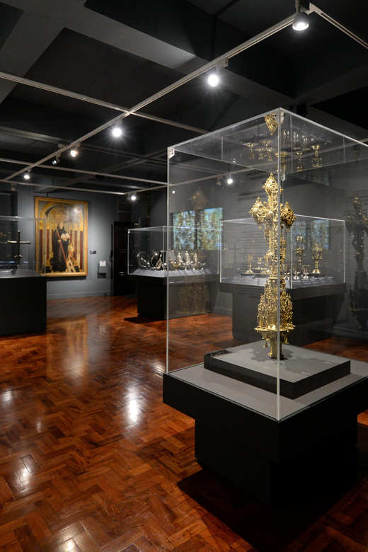 Funchal: Sacred Art Museum of Funchal Entry Ticket - Self-guided or guided tour: pick the right option for your style