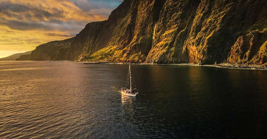 Funchal: Sunset Sailing Tour - Getting Onboard at Praça do Povo (and Finding the Right Kiosk)