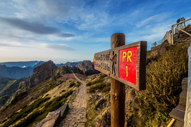 Half Day Jeep Safari Tour at Pico Areeiro and Santo da Serra - Why a Half-Day Jeep Ride Works on Madeira’s Slopes