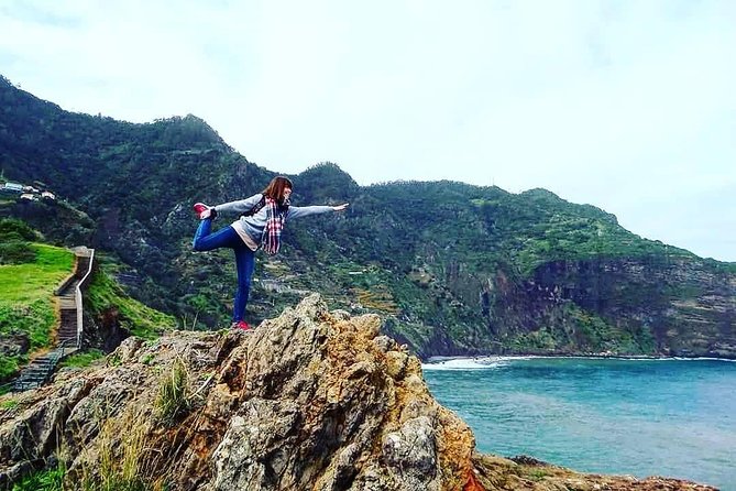 Jeep Tour Amazing West to Natural Pools -Full-Day - Câmara de Lobos: monk-seal history, fishing boats, and cliff air