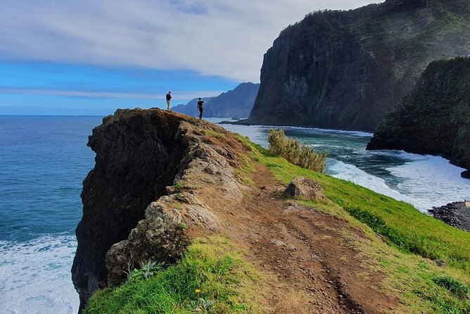 Jeep Tour To Santana: Old Forest Full-Day East-Side - Entering East Madeira by Jeep: why this format feels right