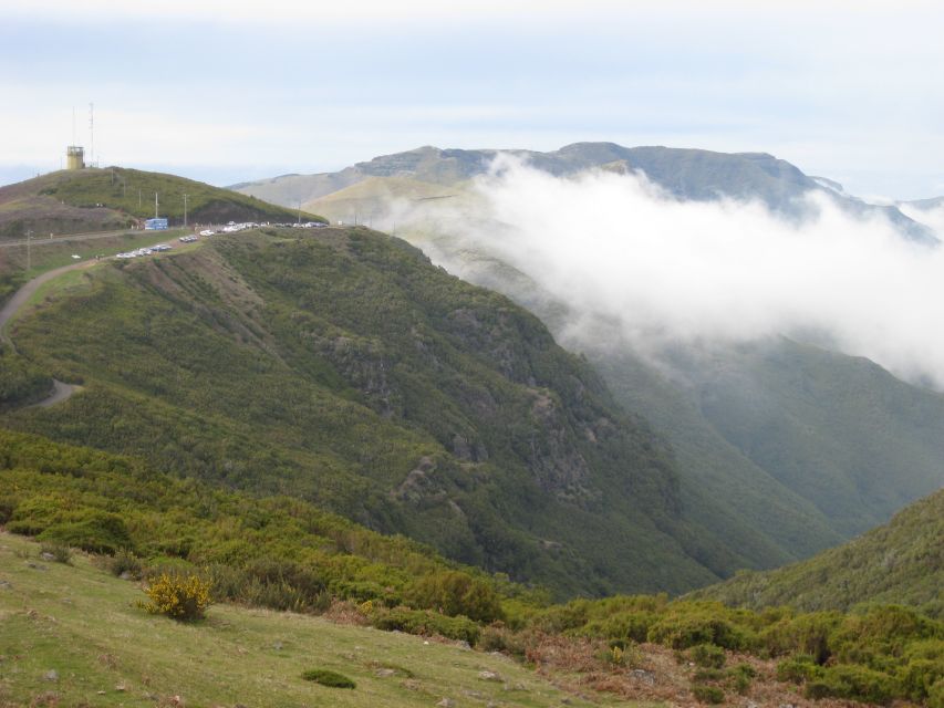 Levada do Alecrim (Madeira Lakes) Full-day walk - The Terrain Mix: Easy First, Then Some Work