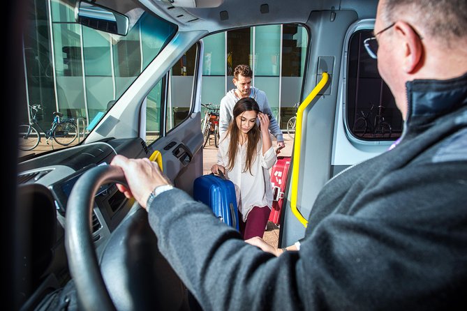 Madeira Airport (FNC) Arrival Transfer (Airport to Funchal Hotels or Address) - Meeting Your Driver in Arrivals Hall With a Name Sign