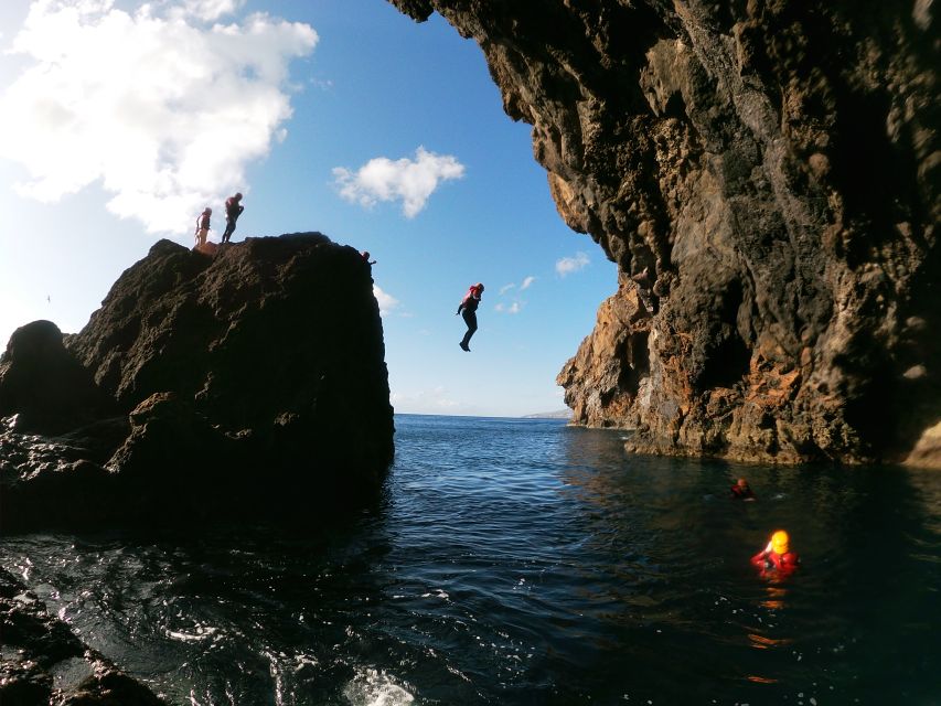 Madeira: Coasteering Tour - The 4-Hour Flow: How the Pace Stays Addictive