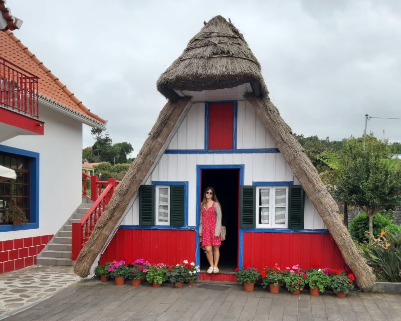Madeira : East Tour - Santana North Side - Porto da Cruz and the sugar cane rum factory