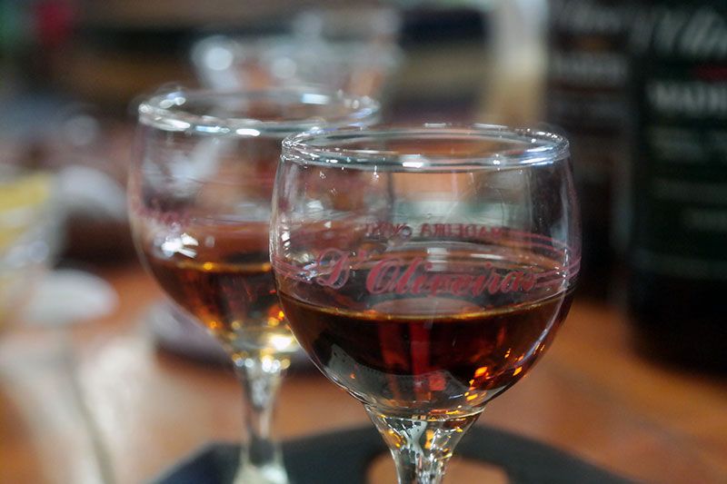 Madeira: Food and Wine Walking Tour in Funchal - Stop 1: 5-year-old Madeira wine and the Sercial vs Malmsey taste test