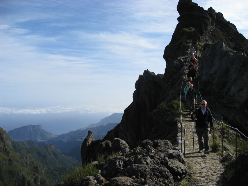 Madeira: Full-Day Pico Ruivo / Achada do Teixeira Walk - Rock formations and changing viewpoints: where the island really shows off