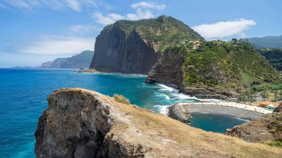Madeira Funchal:East Tour Pico Arieiro & Santana&Laurissilva - Pico do Arieiro: The Driveable High Point That Steals the Show
