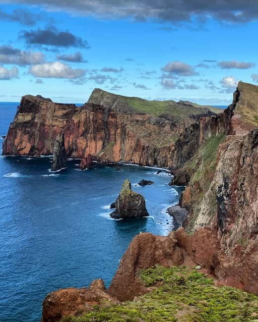 Madeira: Hike Transfer to Ponta de São Lourenço (PR8) - 9 a.m. pickup and the shared van ride to the trailhead
