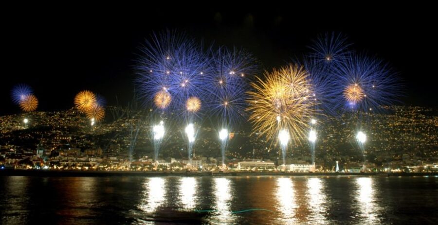 Madeira: New Years Eve Fireworks Catamaran Cruise - Who should book this New Year fireworks catamaran?