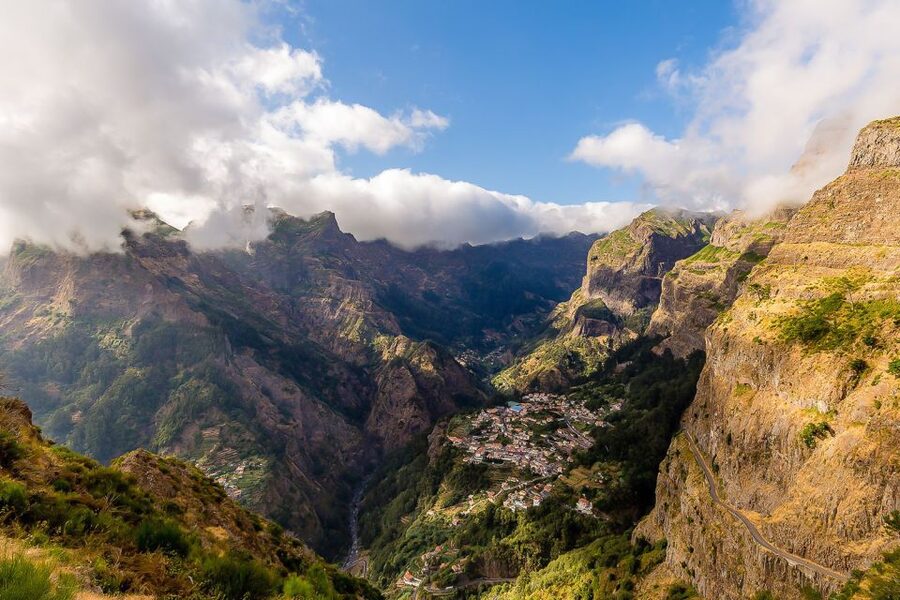 Madeira: Nuns Valley Half-Day Tour - Câmara de Lobos and Churchill: the coastal finish that changes the mood