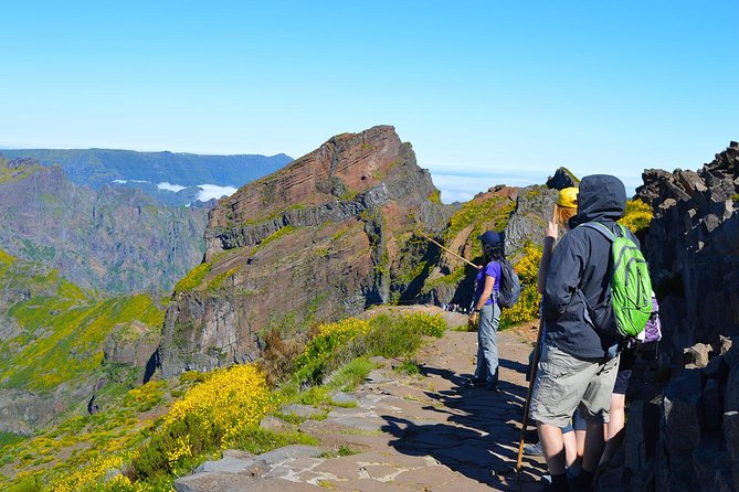 Madeira Peaks - Mountain Walk - Guides, safety, and how groups stay together on narrow trails