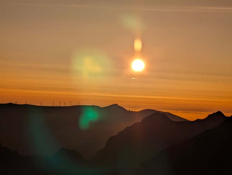 Madeira: Pico Arieiro Sunset with Stairway to Heaven Option - What to wear and pack for Pico do Arieiro wind