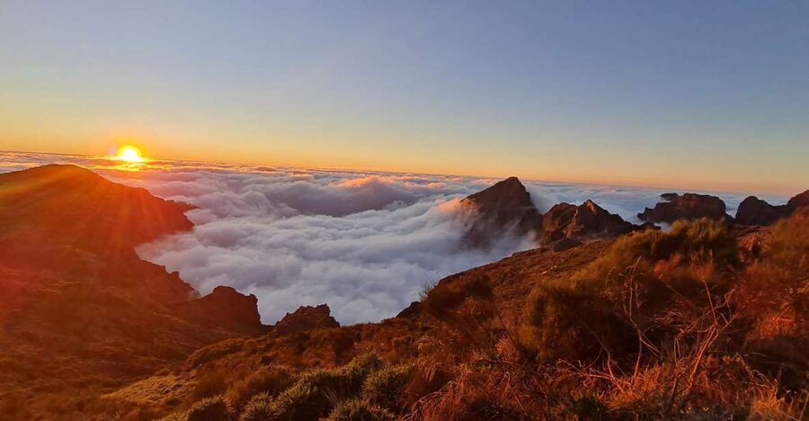 Madeira: Pico do Arieiro Sunrise with East and West Tour - Why Pico do Arieiro sunrise works better than sleeping in