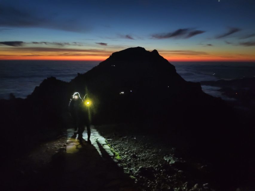 Madeira: Pico Ruivo Guided Sunrise Hike with Hotel Pickup - Sunrise on Madeira’s highest point: using your 30 minutes well