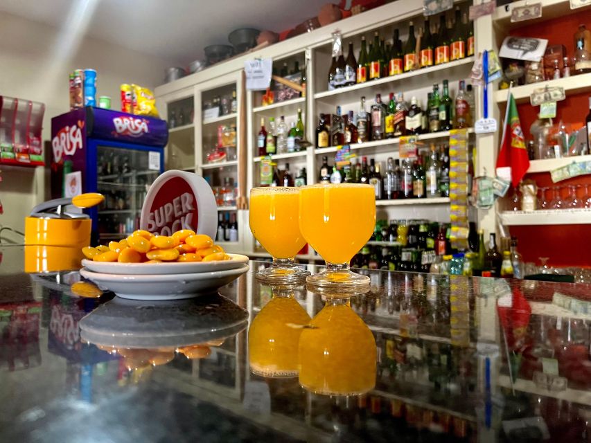 Madeira: Poncha Class & Tasting Tour - Camacha’s local bar scene: Originals and the Pescador stop