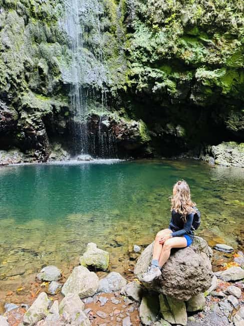 Madeira: PR 9 - Levada do Caldeirão Verde Hike Transfer - What to pack for this wet, tunnel-heavy levada