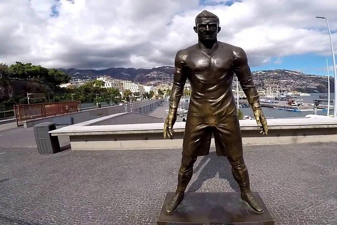 Madeira: Private Cristiano Ronaldo Tour with CR7 Museum - Barcelos Viewpoint: Funchal’s Best Welcome to the Story