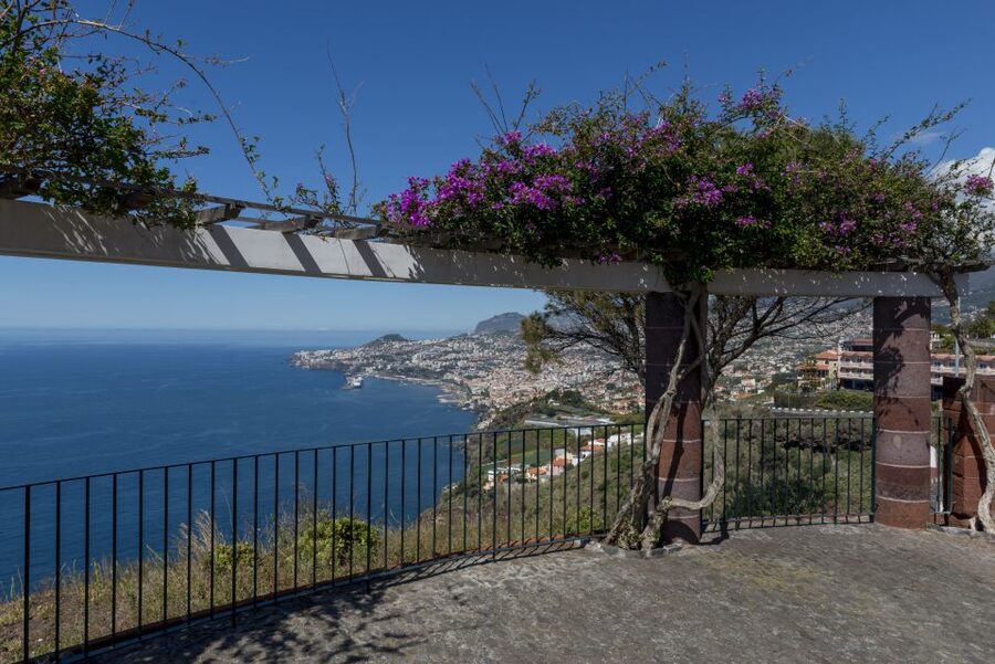 Madeira: Private Garajau Tour by Tukxi - Pináculo Miradouro: the cliff-edge stop above Funchal