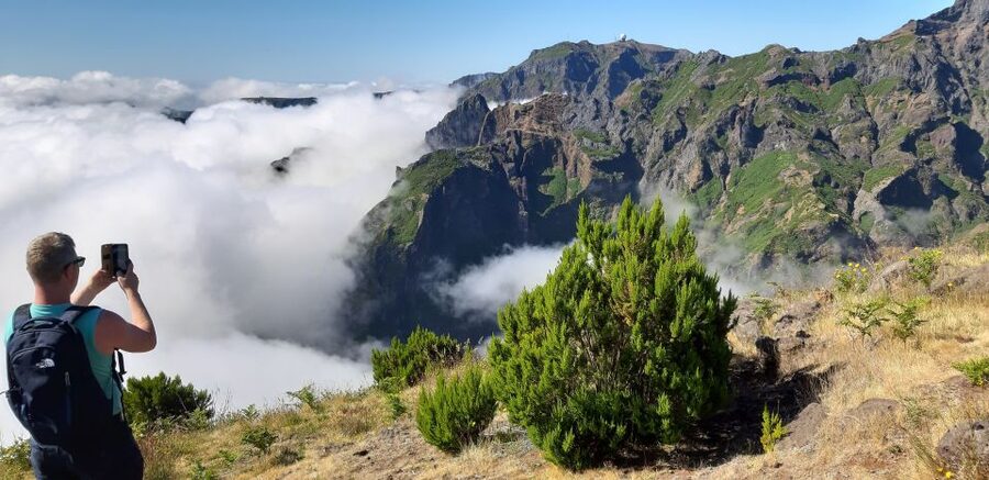 Madeira: Private Guided Achadas Teixeira - Pico Ruivo PR1.1 - From the Cruise Pier to Pico Ruivo: How the Day Moves