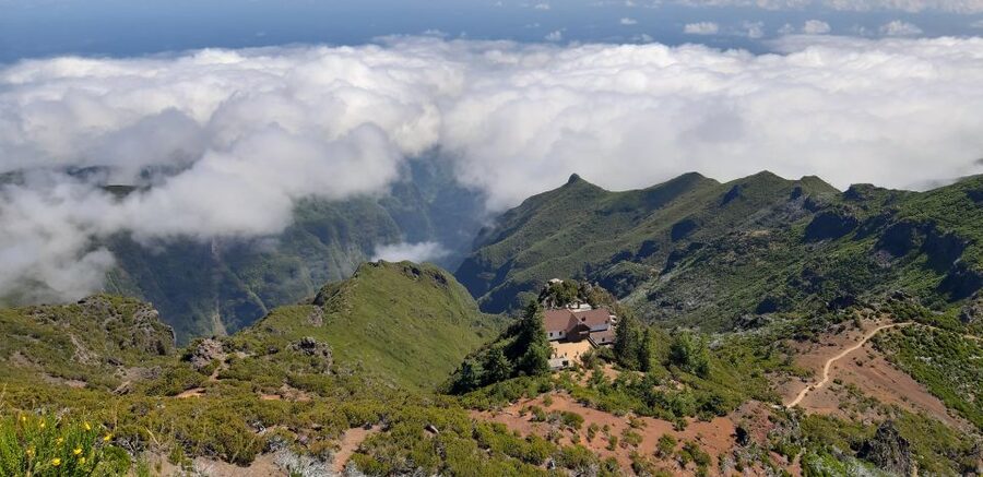 Madeira: Private Guided Achadas Teixeira - Pico Ruivo PR1.1 - Private Guide Value: Commentary, Timing, and the Comfort Factor