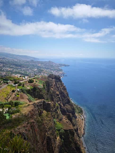 Madeira: Private Guided Tour with Electric Cars - Porto Moniz: your one real free window to reset